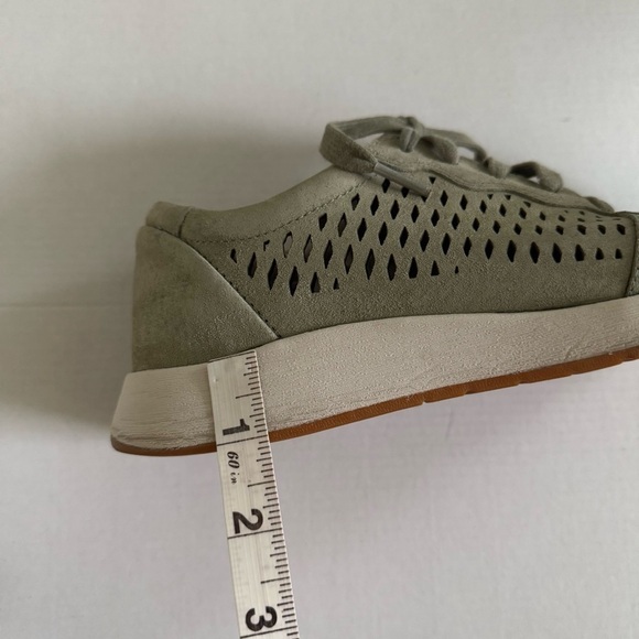Dansko Suede Leather Sneakers Women Size 8 Lace Up Comfy Breathable Lightweight - Picture 14 of 14
